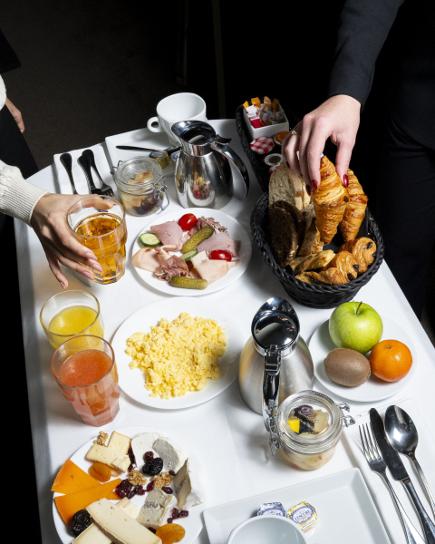 Royal Hainaut, Chambres &amp; Suites