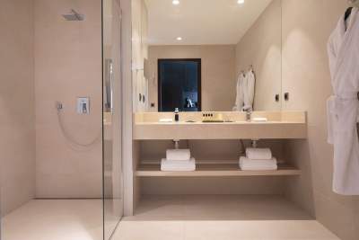 Salle de bain Royal Hainaut Spa & Resort Hôtel à Valenciennes dans le Nord