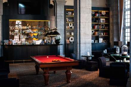Royal Bar Royal Hainaut Spa & Resort Hôtel à Valenciennes dans le Nord